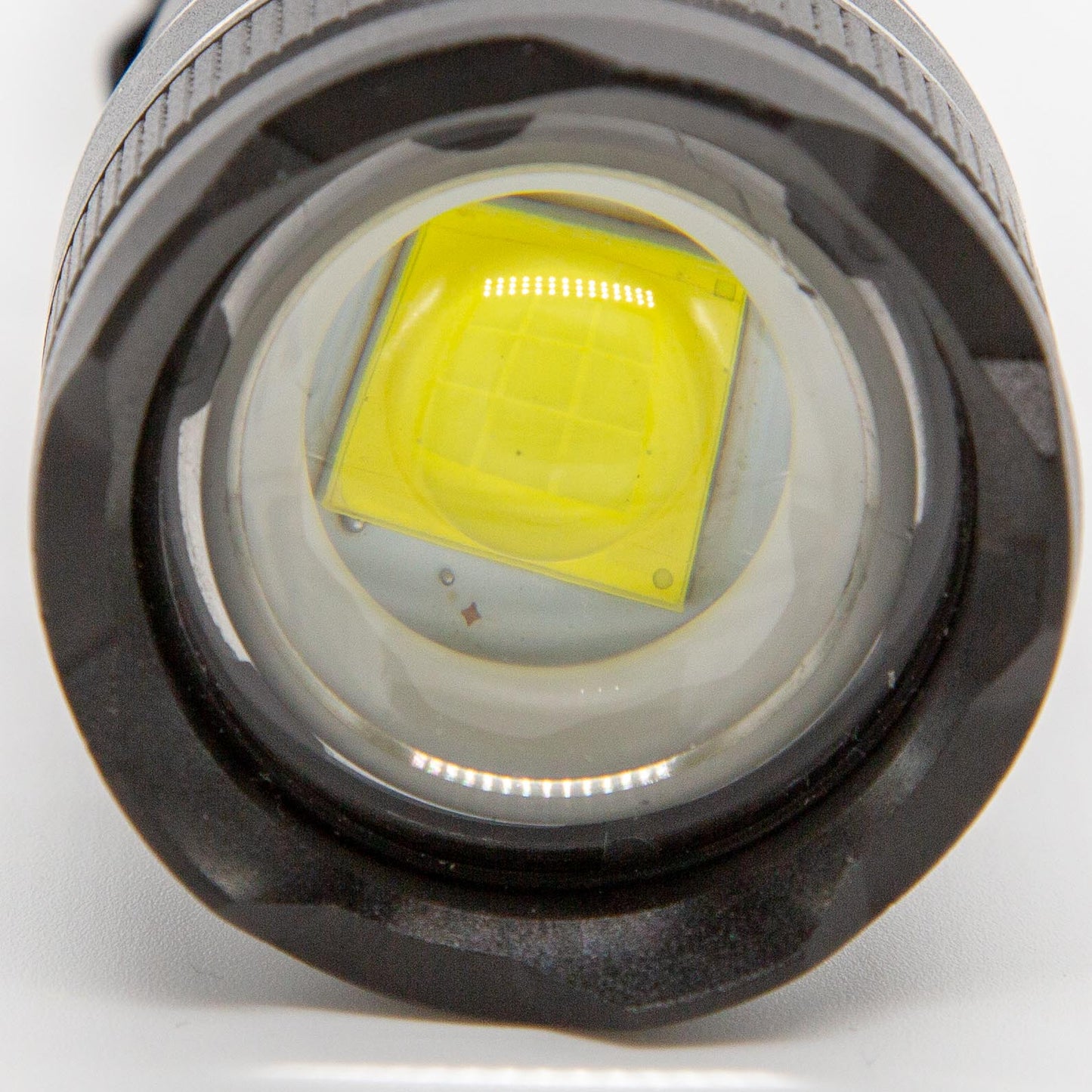 XHP90 Powerful Rechargeable Torch (including 26650 Battery) With Power Bank & 5 Light Modes & Clip