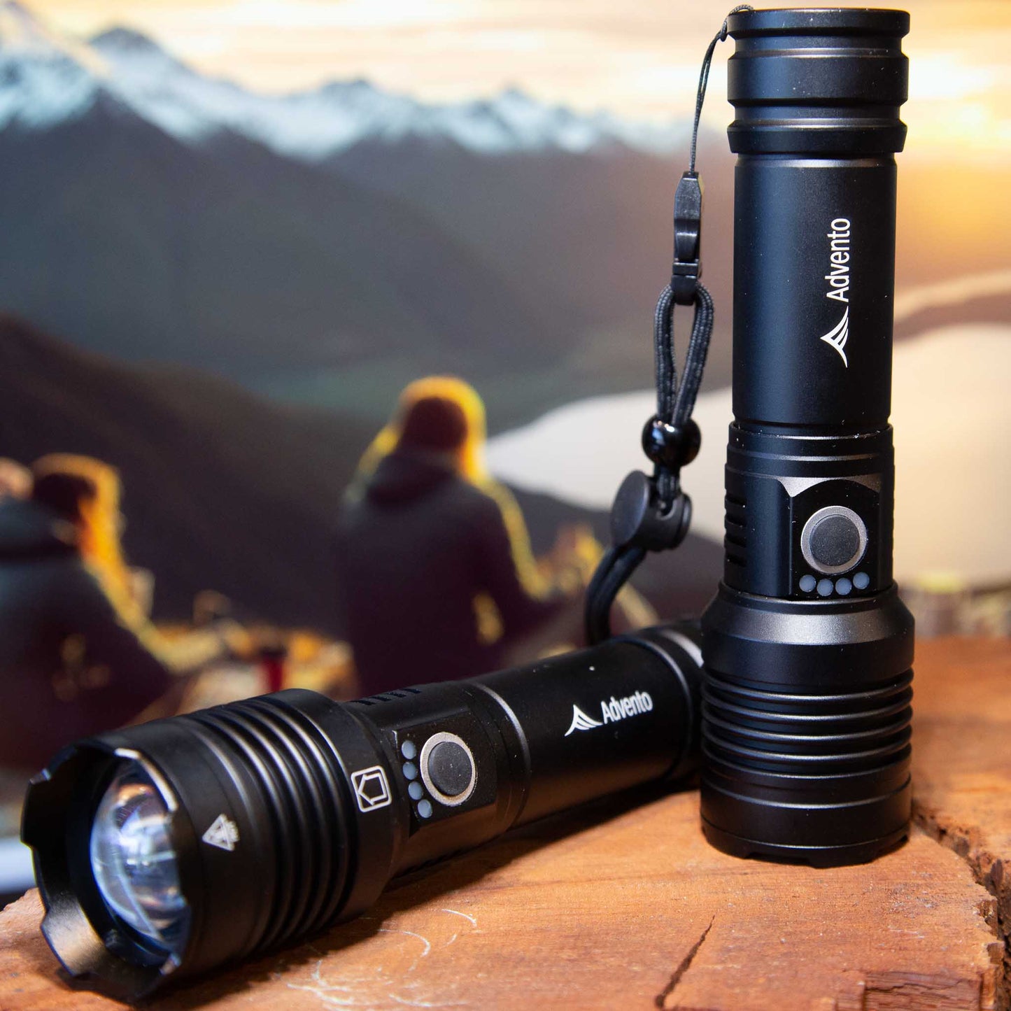 xhp50 Rechargeable powerful flashlight With 5 Light Modes